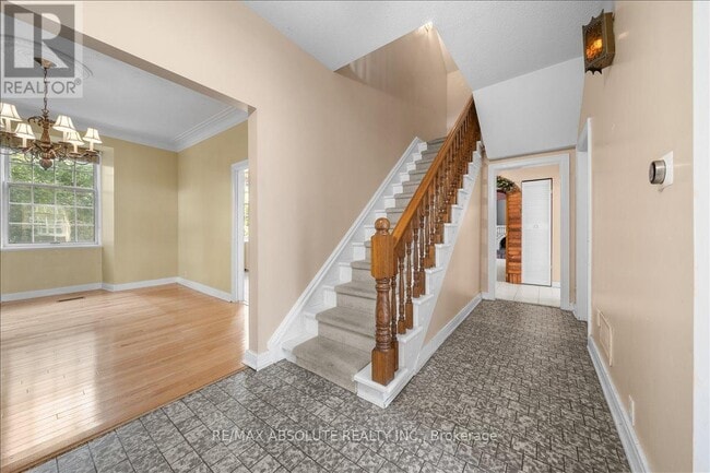 Photo du bâtiment - 2932 Carp Rd