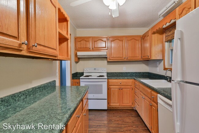 Foto del edificio - 2 br, 1 bath House - 684 Evergreen St