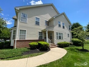 Building Photo - 92 Amy Dr