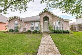 Building Photo - 7210 Gillon Dr