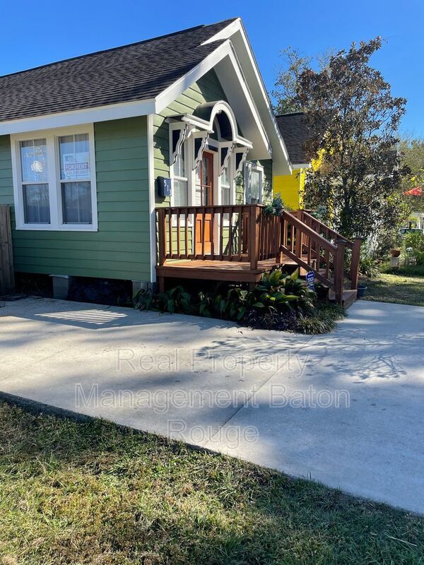Building Photo - 513 Wiltz Dr