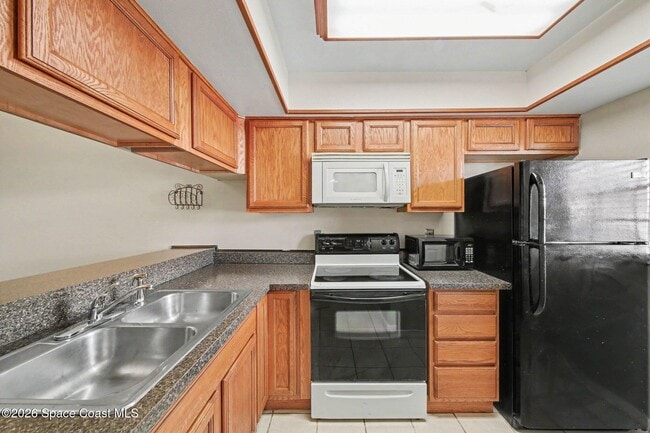 Building Photo - 3150 Sir Hamilton Cir