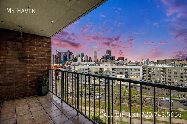 Building Photo - 10th Floor Unit With Panoramic Views!
