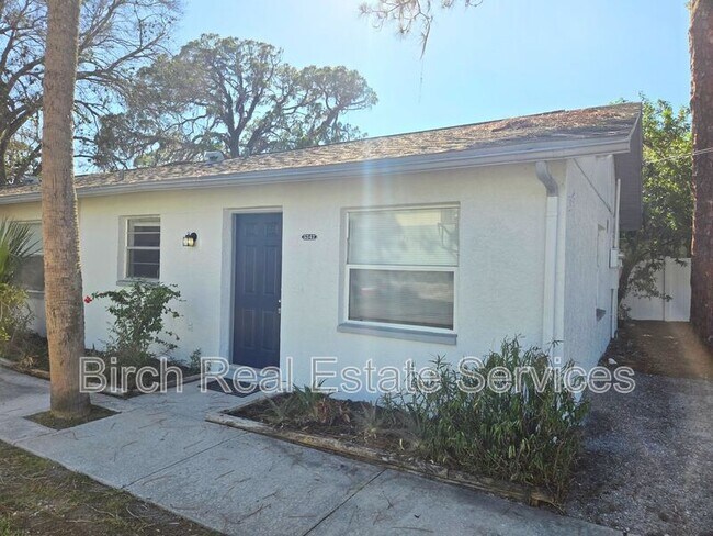 Building Photo - 5342 Cotee River Drive