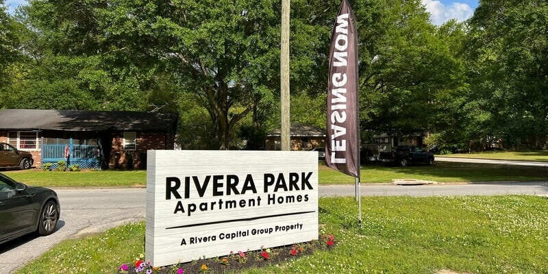 Primary Photo - 1204 LAKEVIEW LLC (1216)