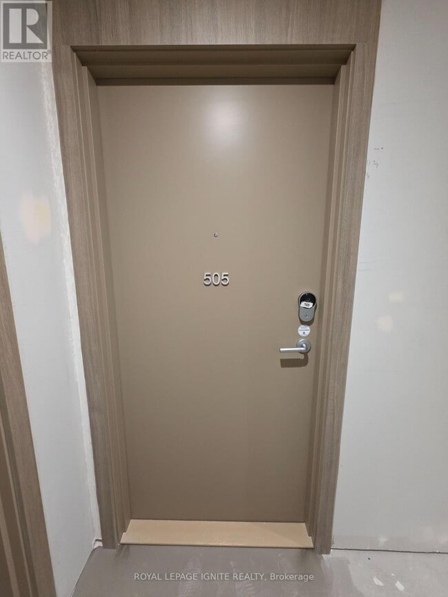 Building Photo - 5 Quarrington Ln