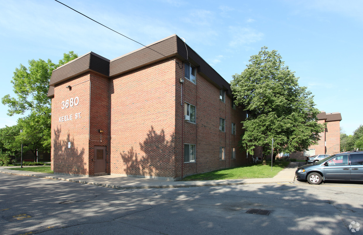 Building Photo - Northwood Apartments