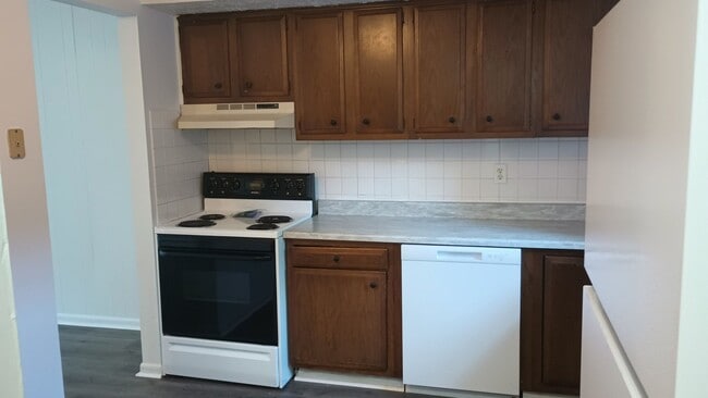 Building Photo - 865 Beech Ct