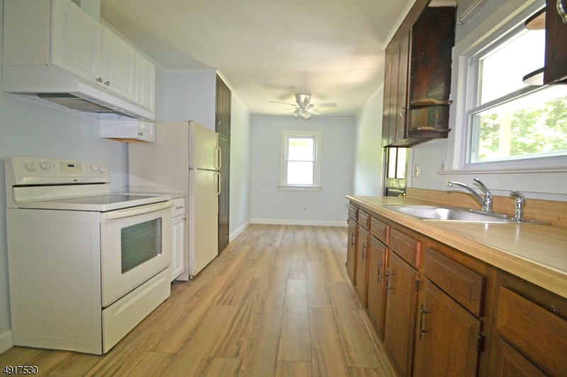 Primary Photo - 88 Ringwood Ave