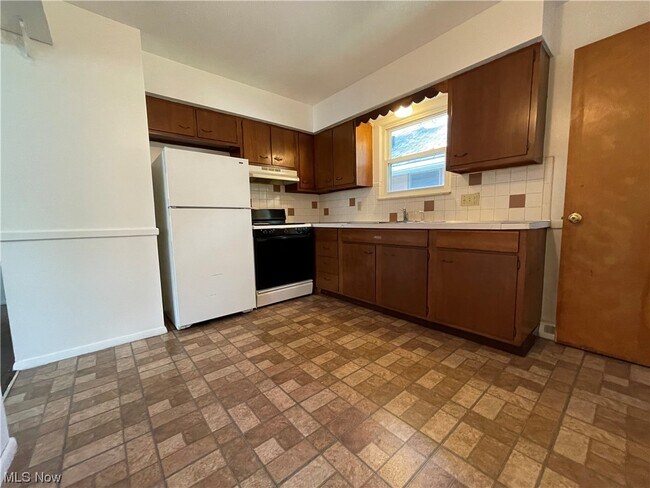 Building Photo - 939 Nevin St