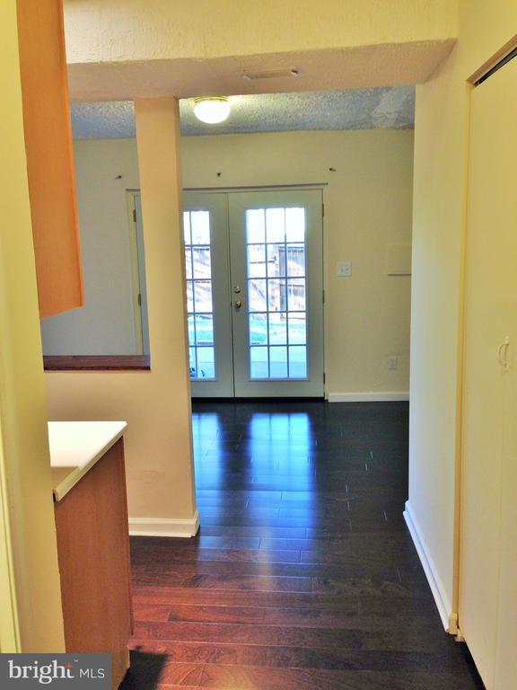 Foto del edificio - 4614 Charlton Ct