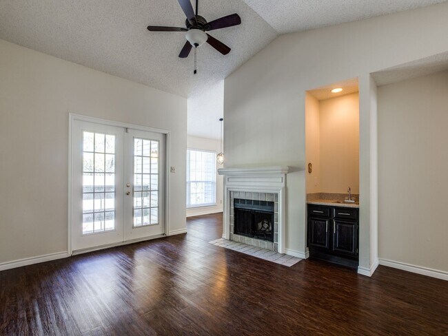 Foto del edificio - 8550 Fair Oaks Crossing