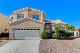 Building Photo - 201 Surrey St