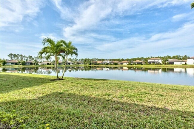 Foto del edificio - 9301 Woodhurst Dr