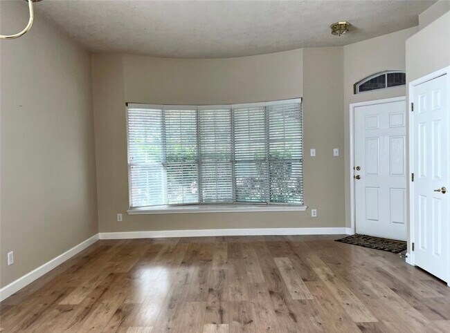 Foto del edificio - 6122 Sandy Valley Dr