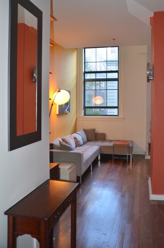 Primary Photo - 315 New St