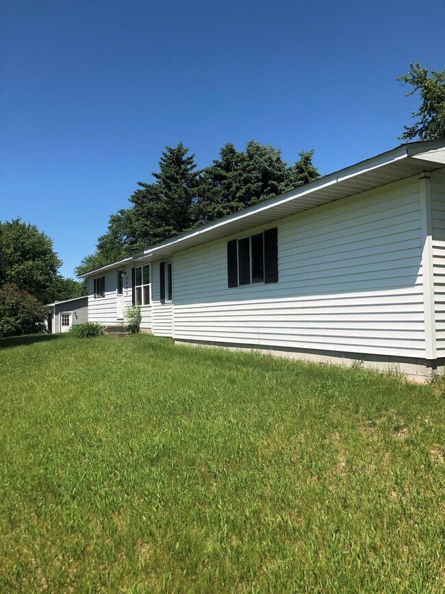 Foto del edificio - 2824 Country Ln