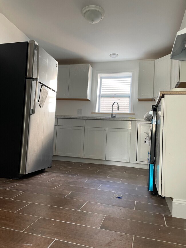 22 Knowles St Unit 1, Pawtucket, RI 02860 Apartments in Pawtucket, RI