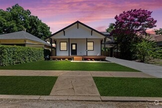 Building Photo - 1517 E Magnolia Ave