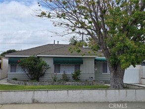 Building Photo - 2923 Perkins Ln