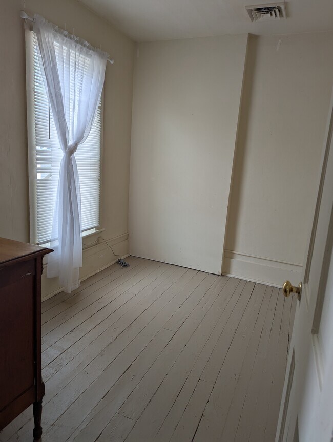 Office - 35 Canadaway St