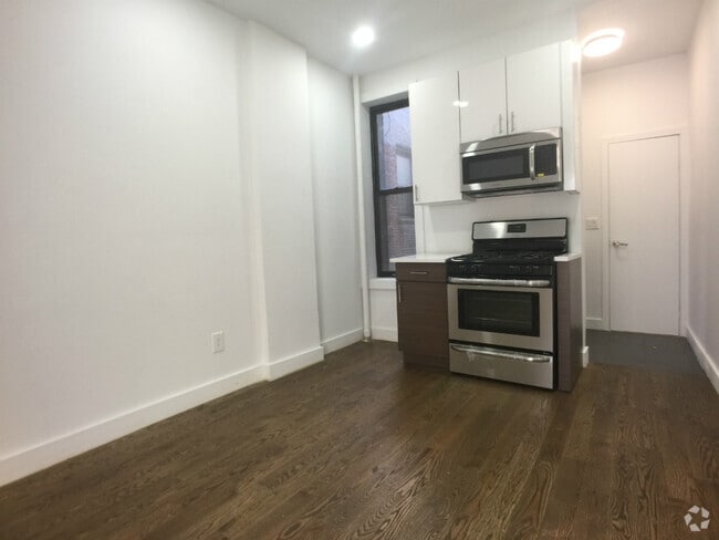 Building Photo - 523 W 156th St