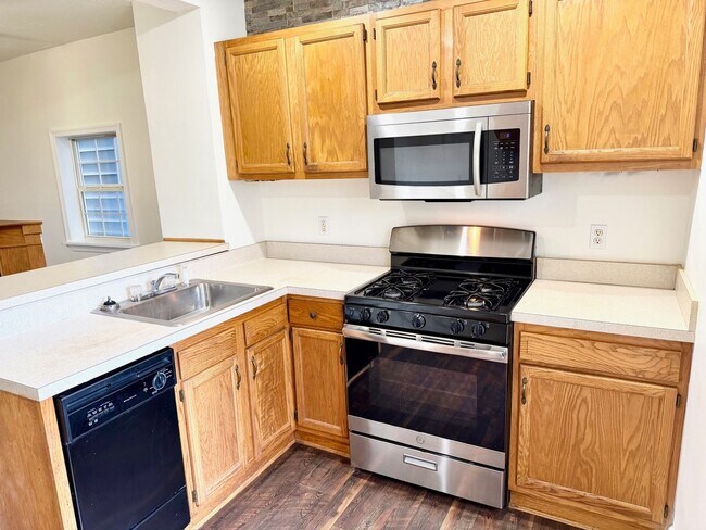 Foto del edificio - Cozy + Convenient Hanover 3BR w/ Backyard ...