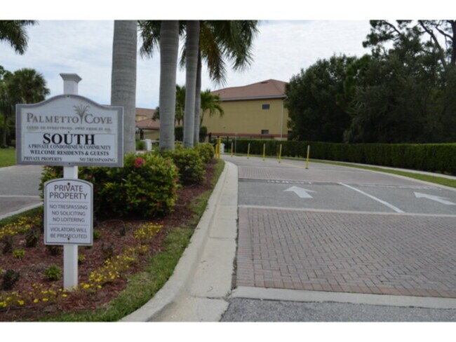 Building Photo - Luxury 2nd Floor Condo in Palmetto Cove
