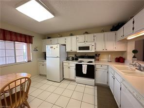 Building Photo - 7824 Emerald Cir
