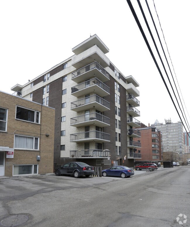 Panorama Court Apartments 617 15 Ave SW Calgary, AB