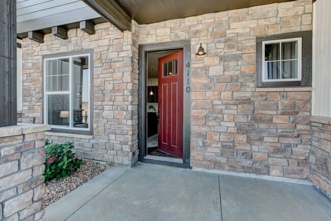 Foto del edificio - 822 Mangold Ln
