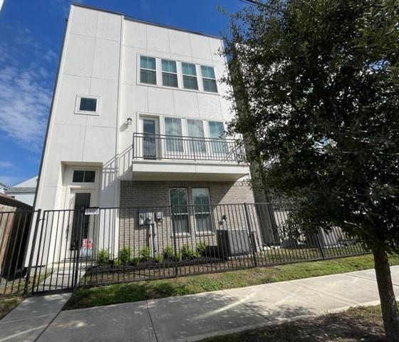 Foto principal - 1809 Taft St