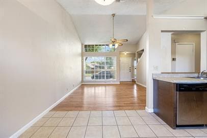 Foto del edificio - Great location! Two Bedroom two bath Condo