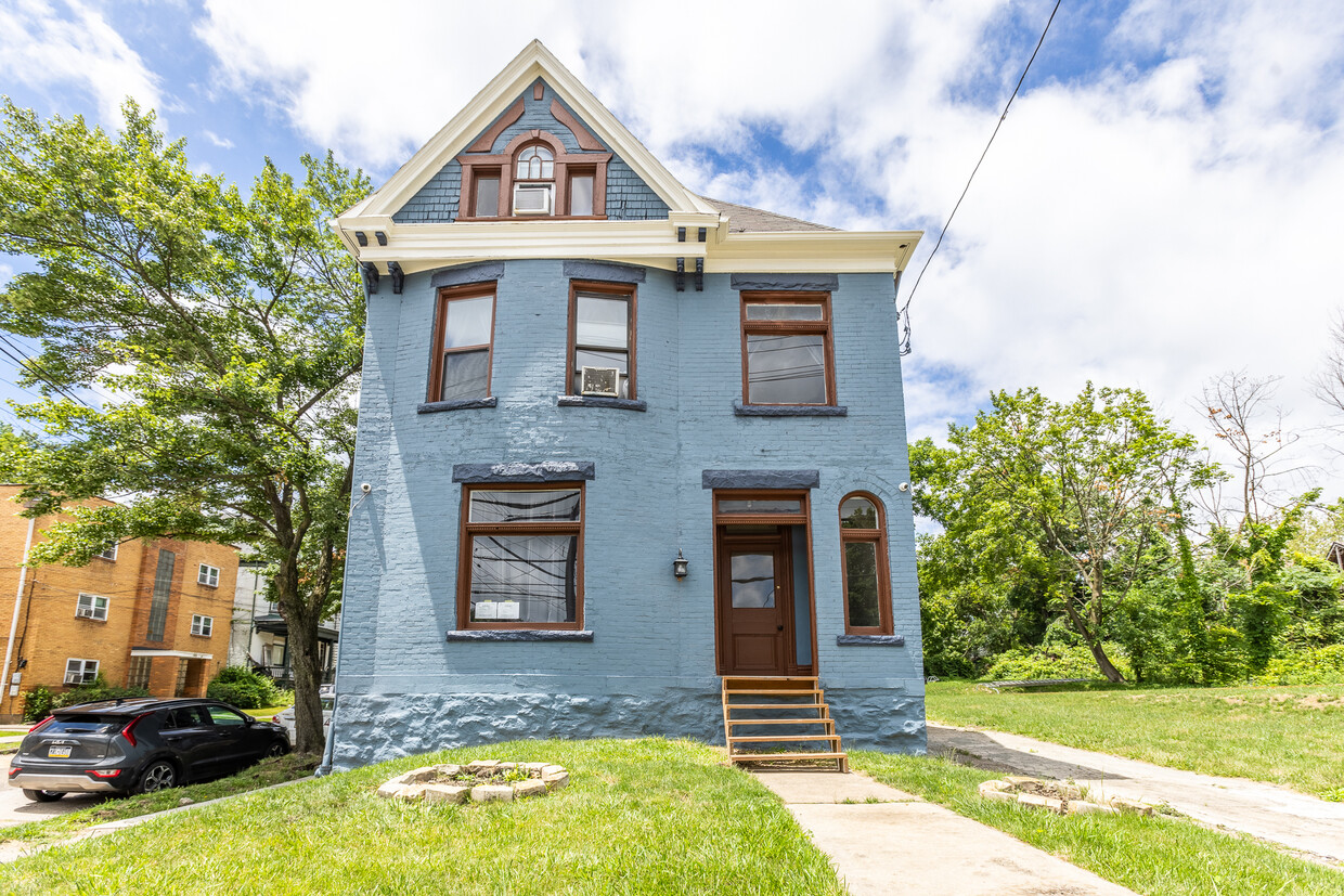 Primary Photo - 701 Swissvale Ave