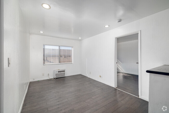 Interior Photo - Playa Palms Apartments LLC