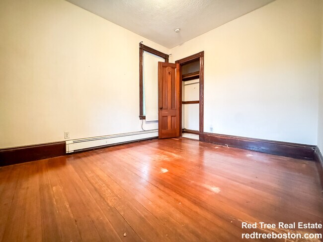 Building Photo - 86 Chestnut Pl