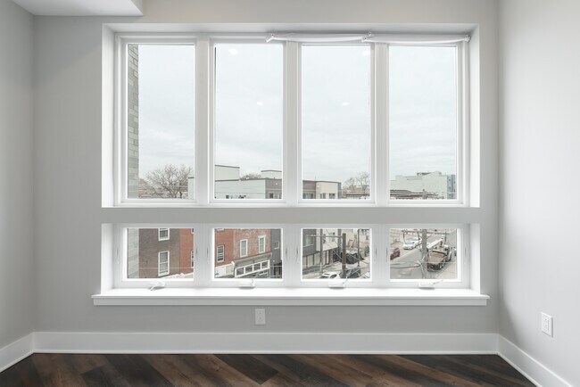 Foto del edificio - The Cornerstone (1555 Ridge Ave)