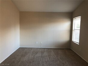 Building Photo - 9724 Sandmist Ave