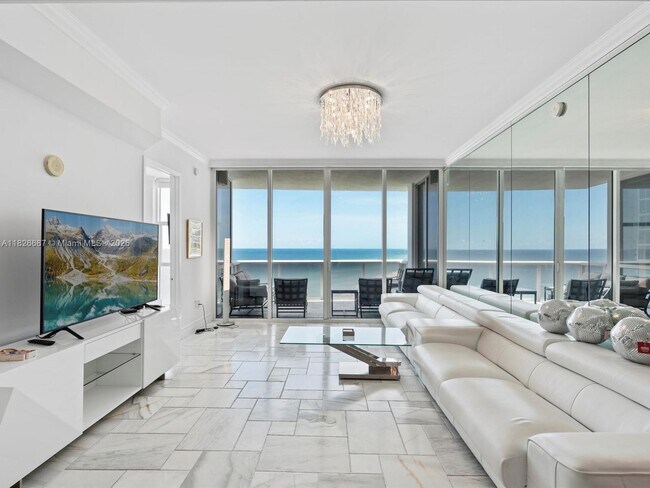 Foto del edificio - 18101 Collins Ave