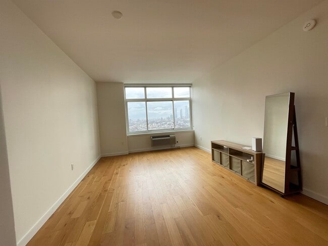 Foto del edificio - 110 1st St