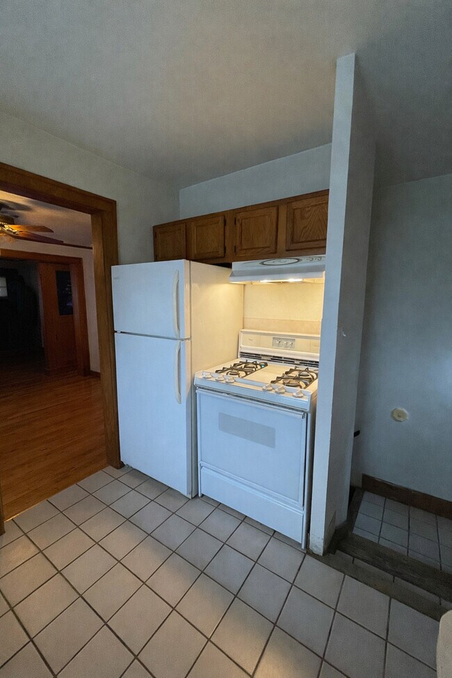 Foto del edificio - 203 E Davis Ave