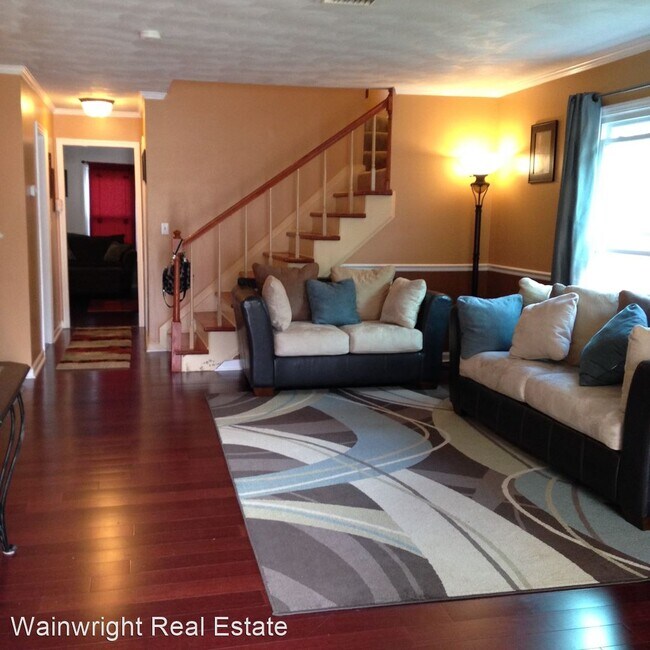 Building Photo - 3 br, 2.5 bath House - 4018 Roebling Lane