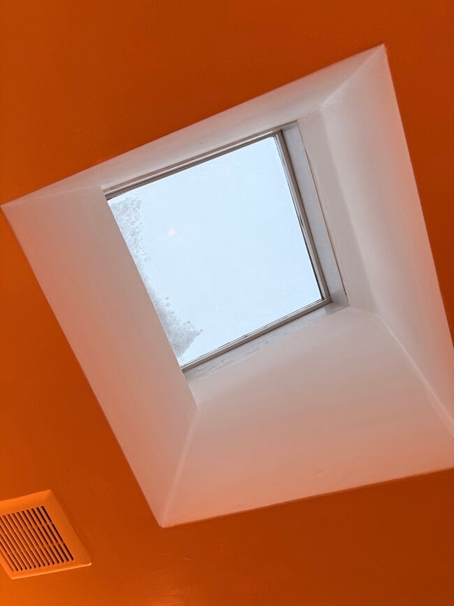 Building Photo - 167-05-102 Hillside Ave.