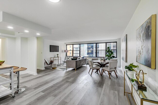 Building Photo - 850 N Dewitt Pl