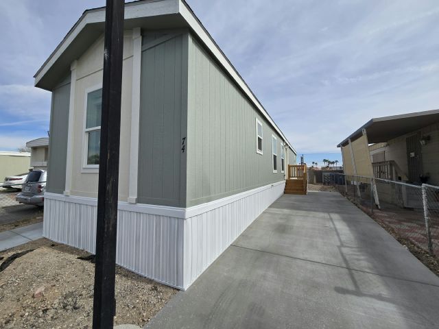Building Photo - 3401 N Walnut Rd
