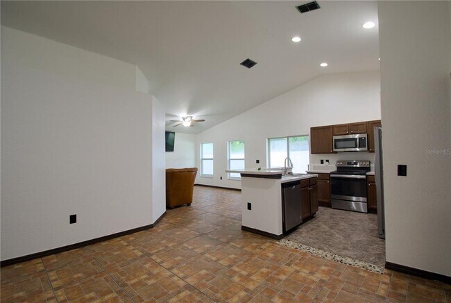 Building Photo - 1821 Wallace Manor Ln