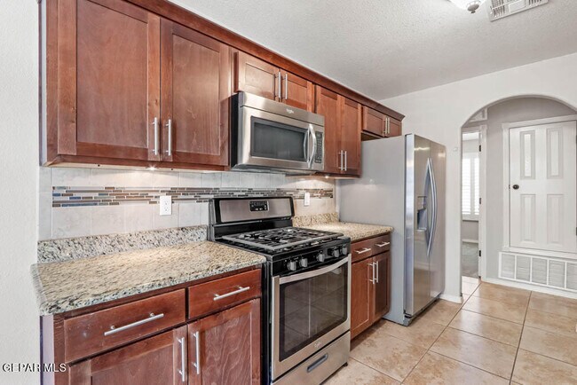 Foto del edificio - 7000 Long Meadow Dr