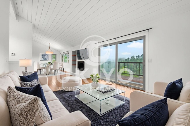 Photo - 8655 Skyline Blvd House