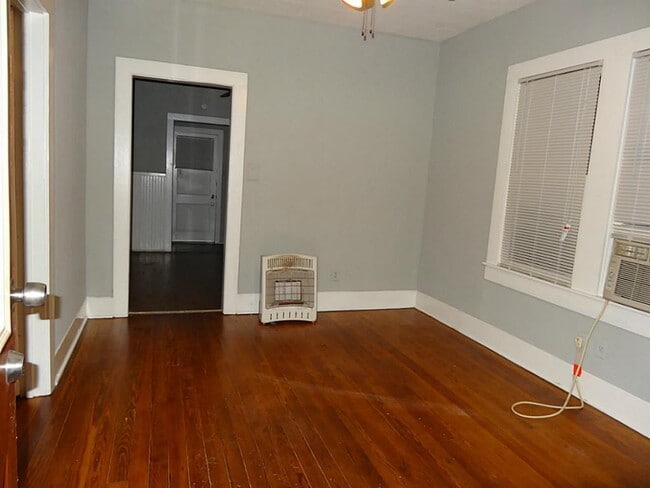 Building Photo - 1108 Mathis St