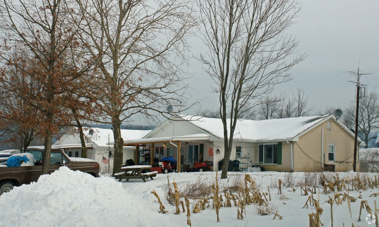 Building Photo - 101 Leisure Ln
